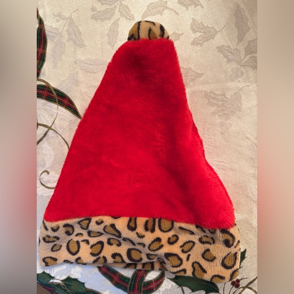 Women’s XL “Santa…I can explain” Top with matching Leopard Band Santa Hat - Picture 7 of 8